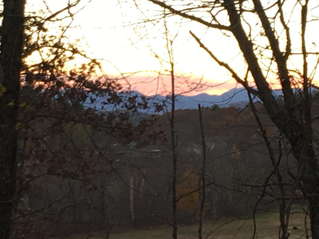 Вилла Serenity Views Bungalow - Close To City And Parkway! Weaverville Экстерьер фото