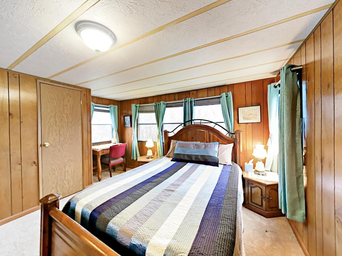 Вилла Serenity Views Bungalow - Close To City And Parkway! Weaverville Экстерьер фото